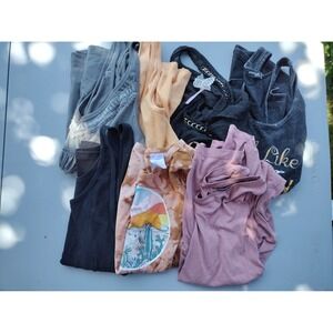 Women's tank tops bundle‎ size large